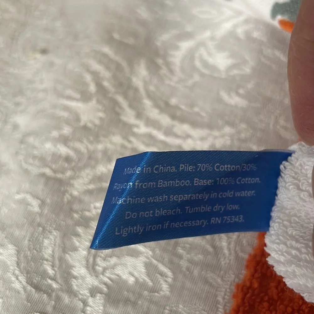 Dachshund set of three kitchen towels. - Picture 5 of 9